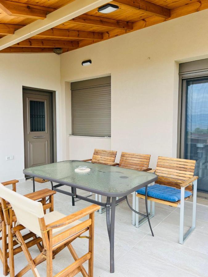 Gargarou Residences Kómboi Esterno foto